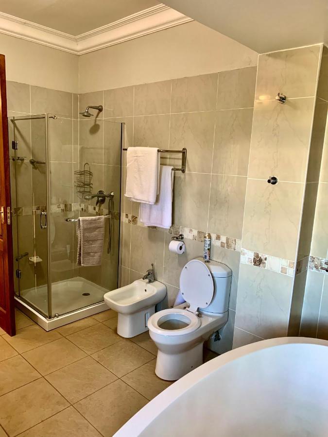 Mountain Rose Guesthouse Louis Trichardt Dış mekan fotoğraf