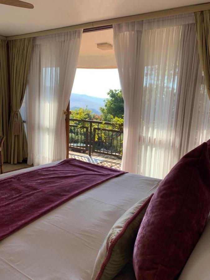 Mountain Rose Guesthouse Louis Trichardt Dış mekan fotoğraf